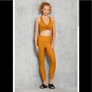 NWOT Alo 7/8 High-Waist Airlift Legging Bronzed